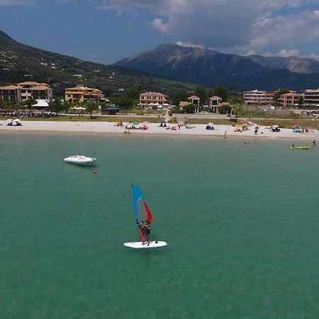 Hotel Odeon Vasiliki  Luaran gambar