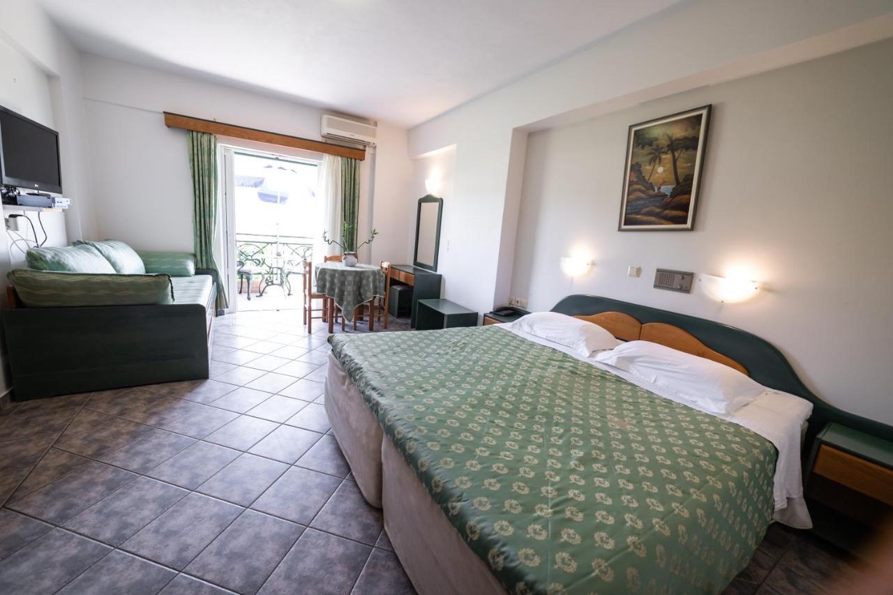 Hotel Odeon Vasiliki  Luaran gambar