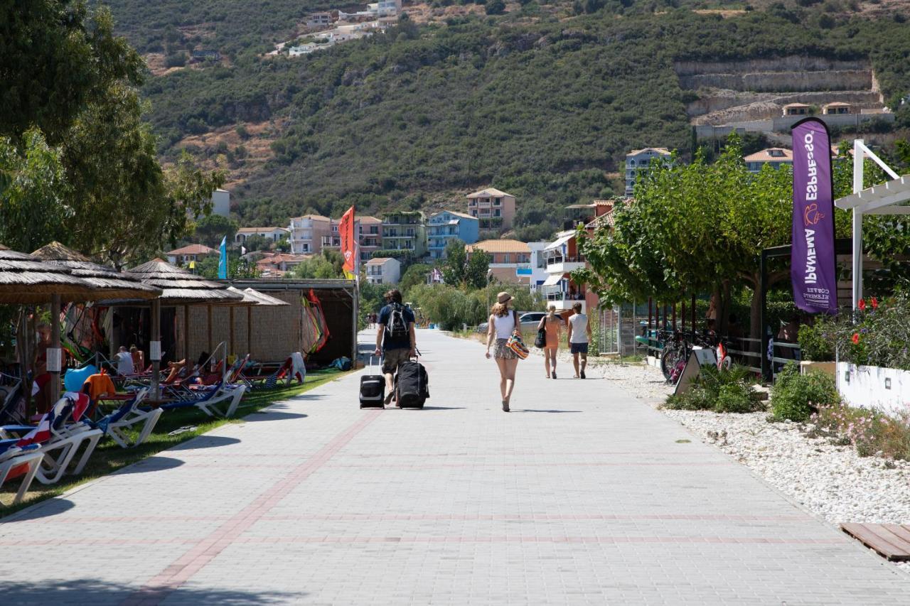 Hotel Odeon Vasiliki  Luaran gambar