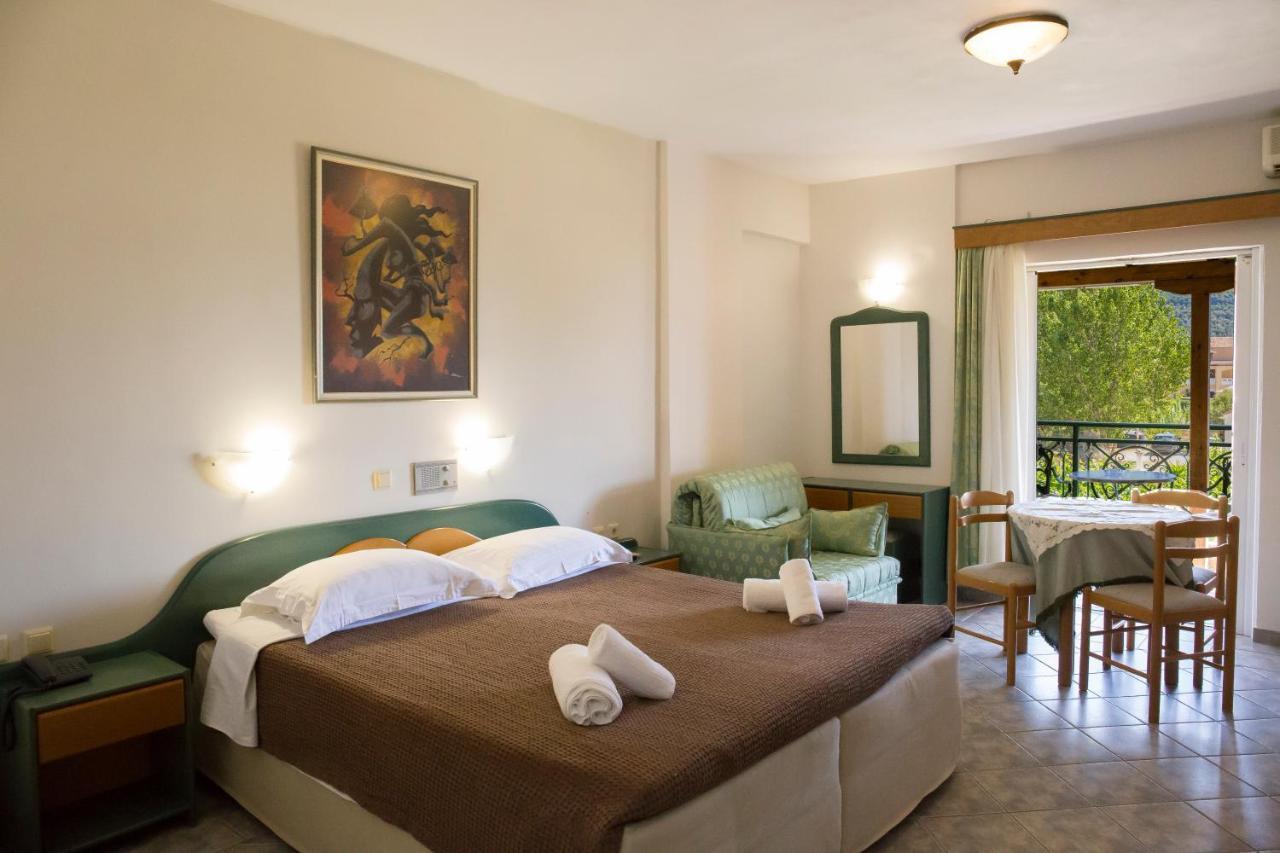 Hotel Odeon Vasiliki  Luaran gambar