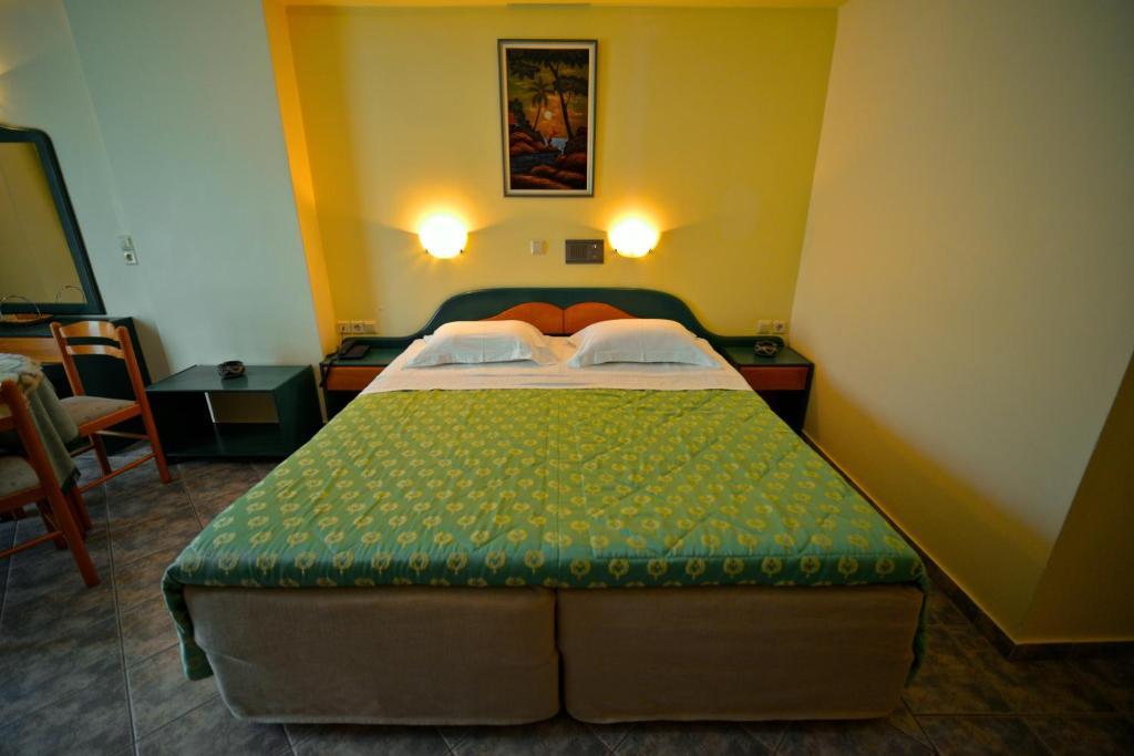 Hotel Odeon Vasiliki  Bilik gambar