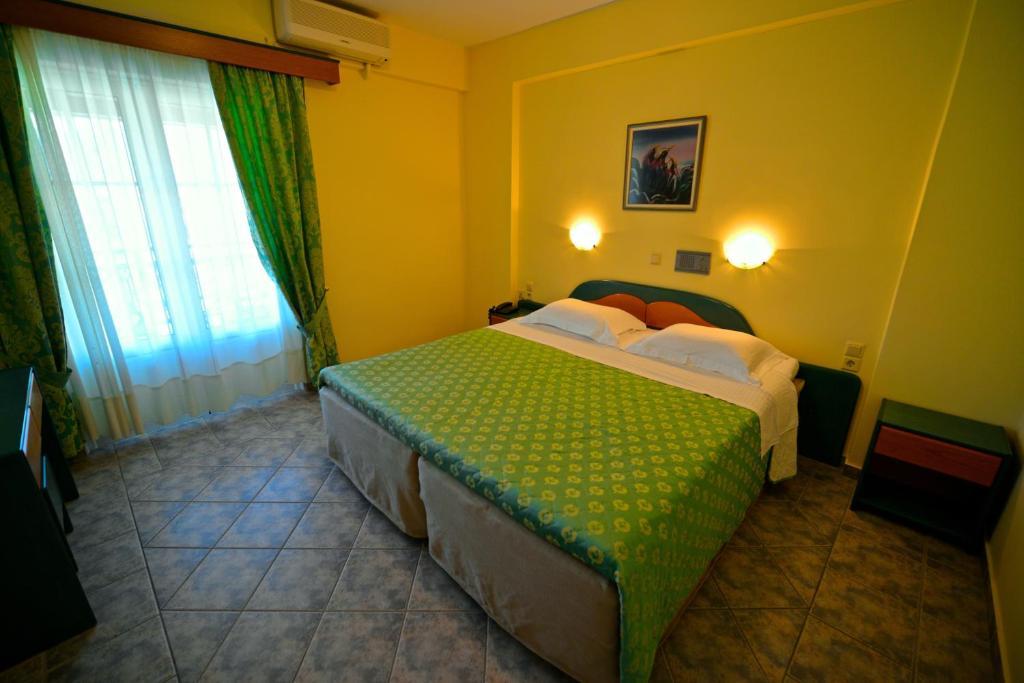 Hotel Odeon Vasiliki  Bilik gambar