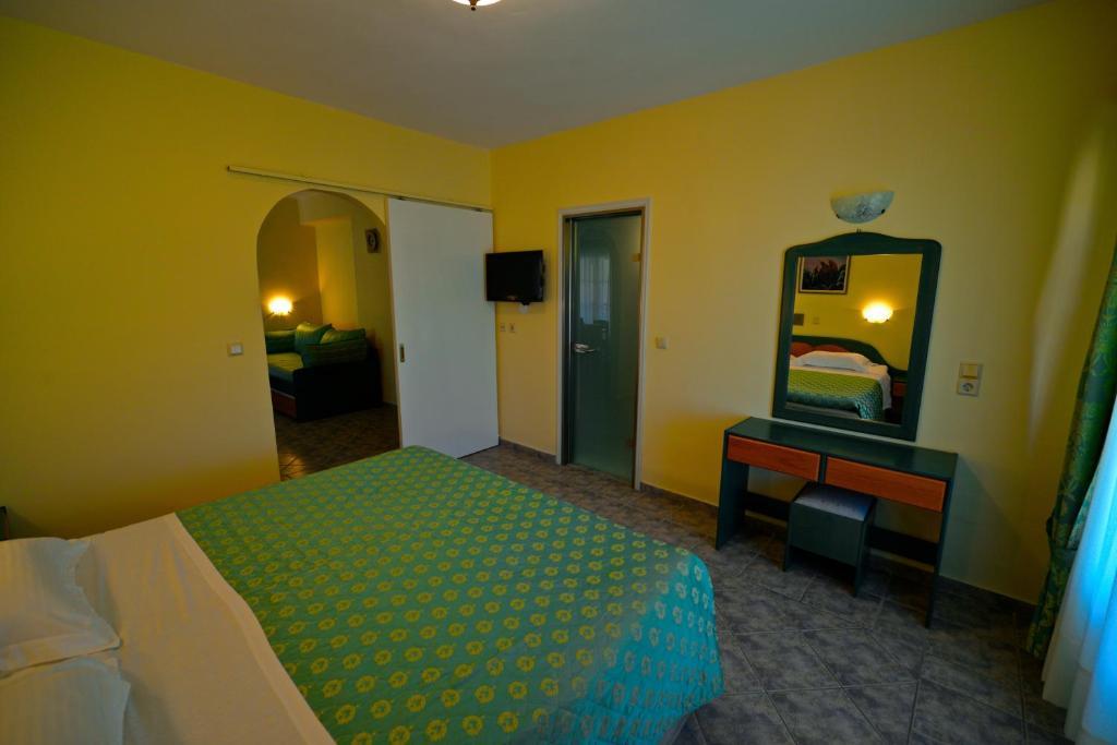 Hotel Odeon Vasiliki  Bilik gambar