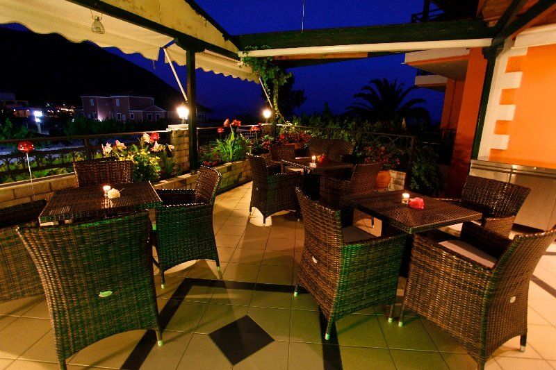 Hotel Odeon Vasiliki  Luaran gambar