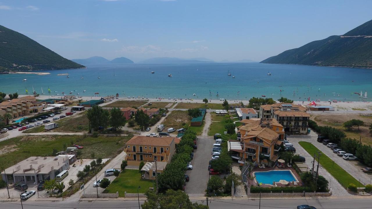 Hotel Odeon Vasiliki  Luaran gambar