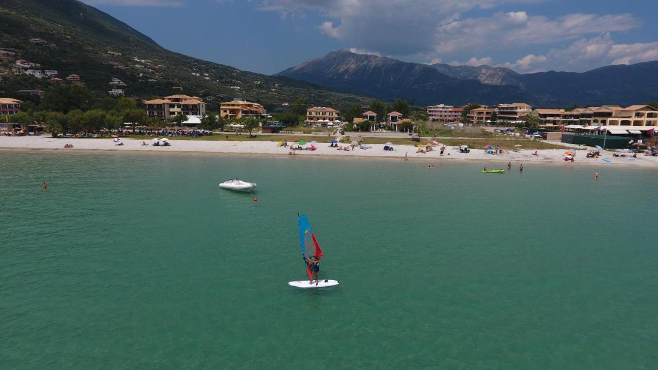 Hotel Odeon Vasiliki  Luaran gambar